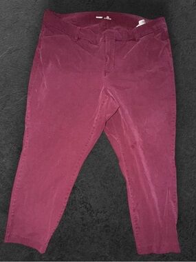 Old Navy Pixie Ankle Pants – Burgundy – Size 20